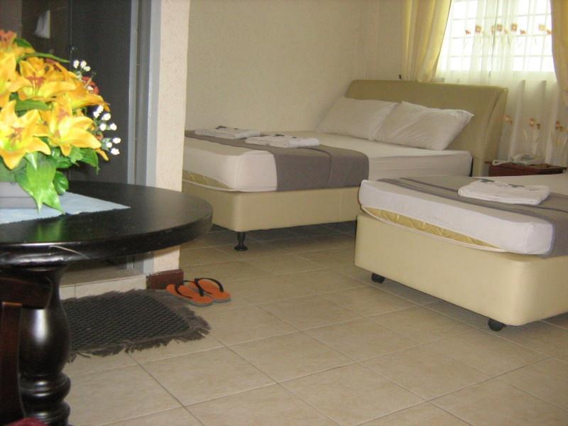 Hotel Teratai Tenang Kuala Terengganu Bagian luar foto